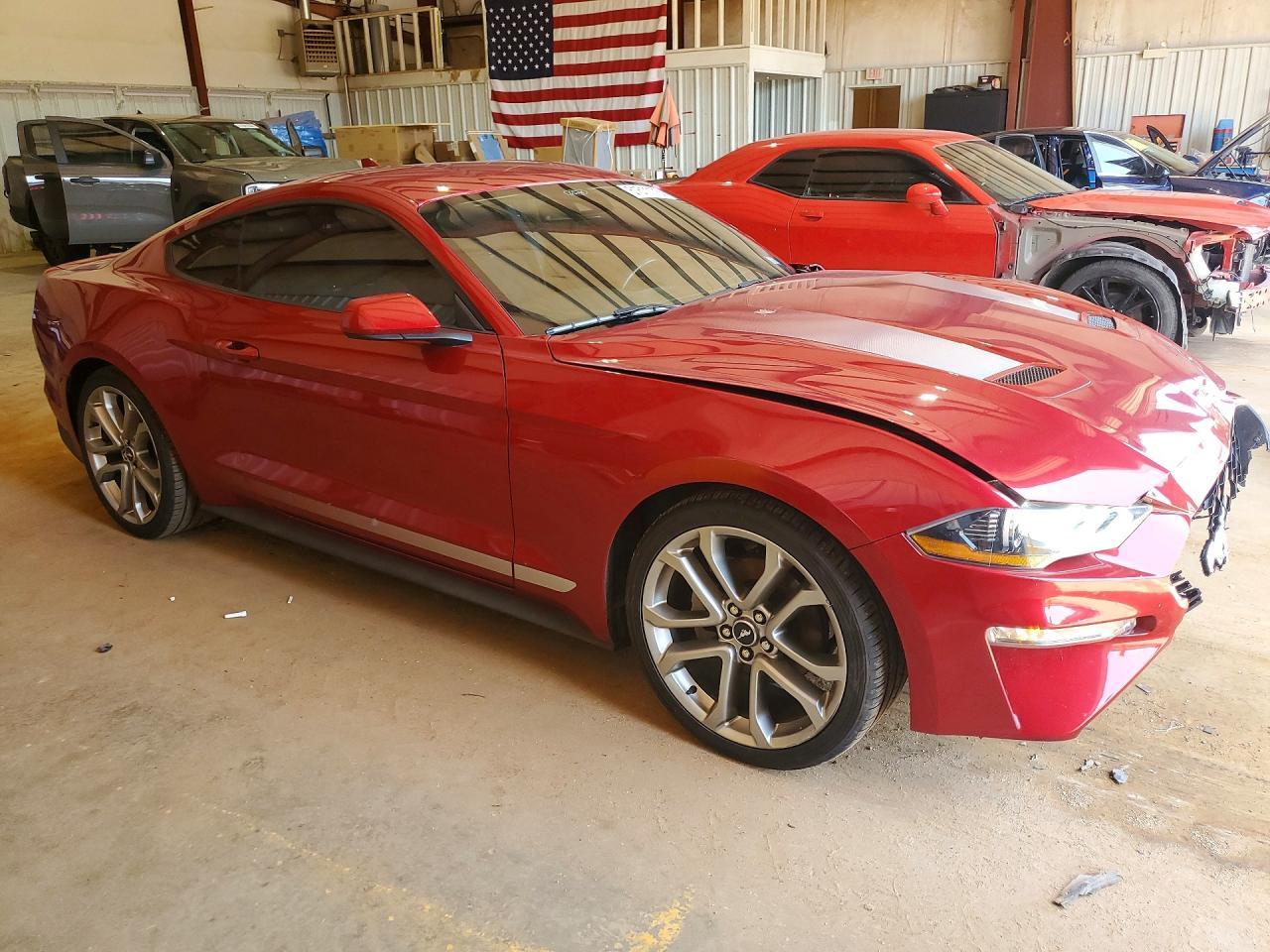 2021 Ford Mustang - zdjęcie 4