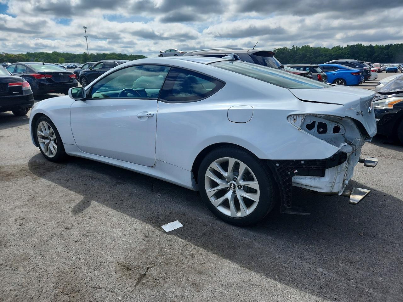 2014 Hyundai Genesis Coupe 2.0T - zdjęcie 2