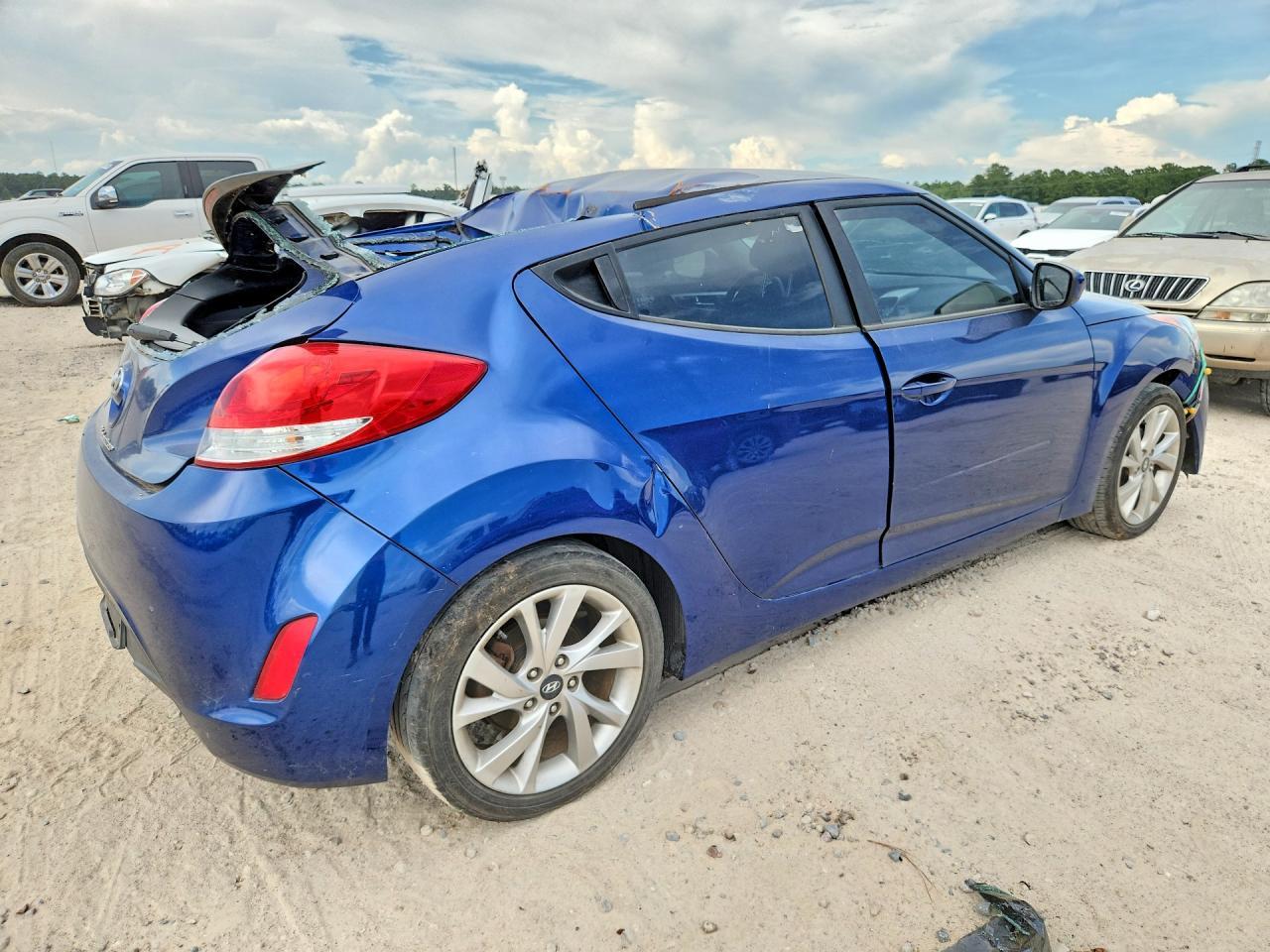 2016 Hyundai Veloster Base - zdjęcie 3