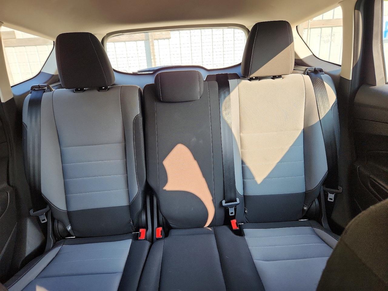 2017 Ford Escape S - zdjęcie 10