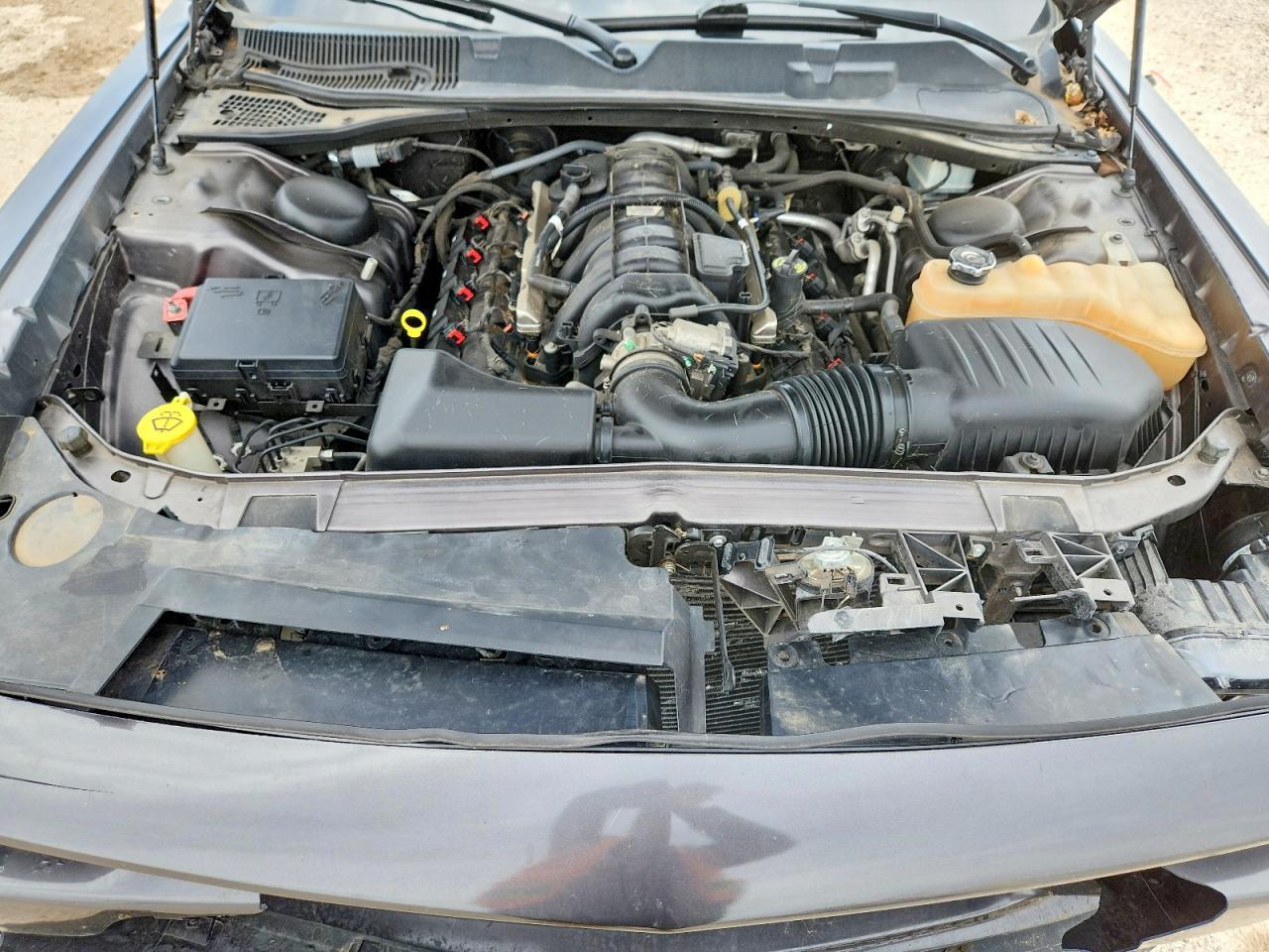 2016 Dodge Challenger R/T - zdjęcie 11