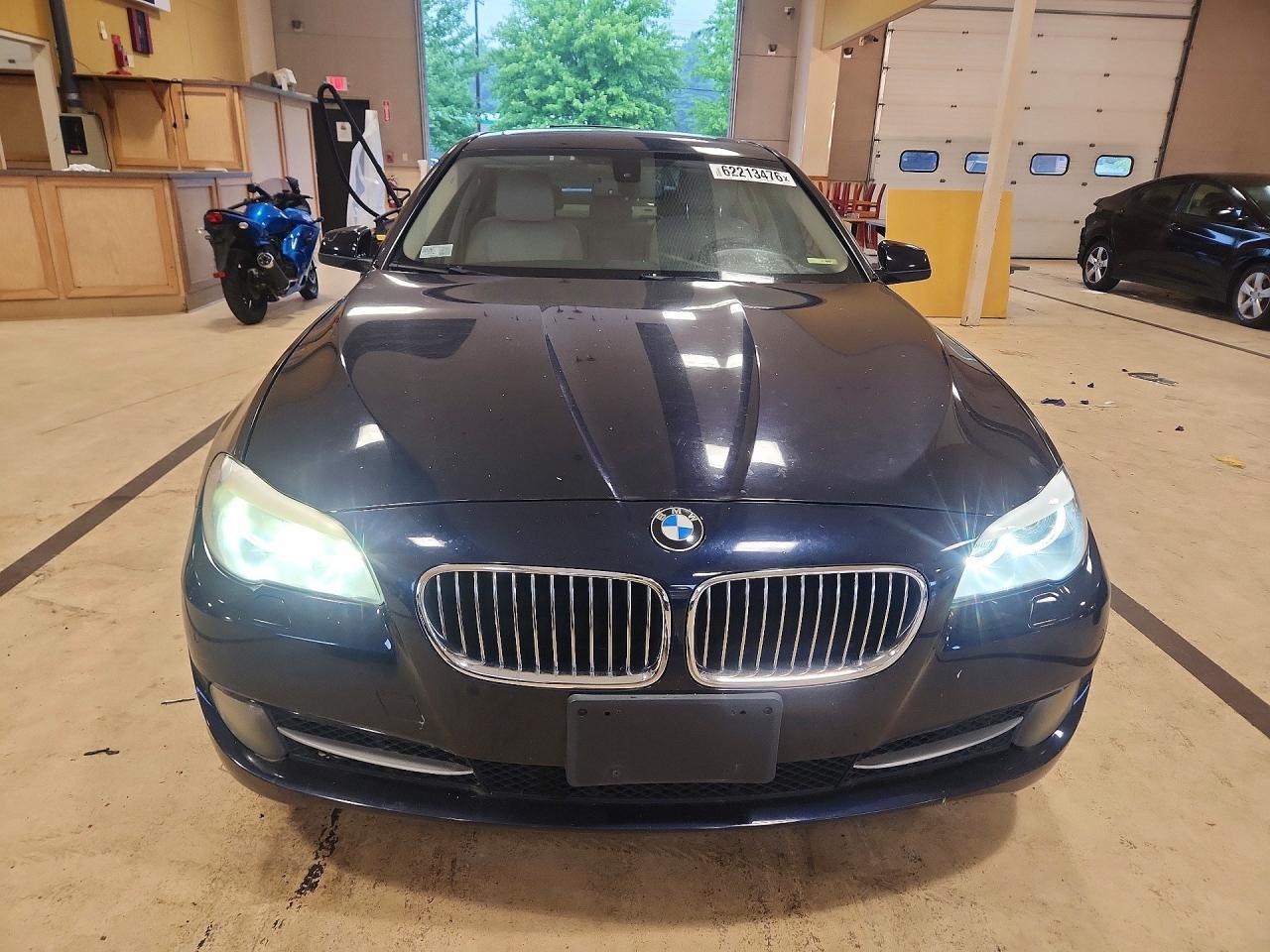 2013 BMW Seria 5 535i - zdjęcie 5