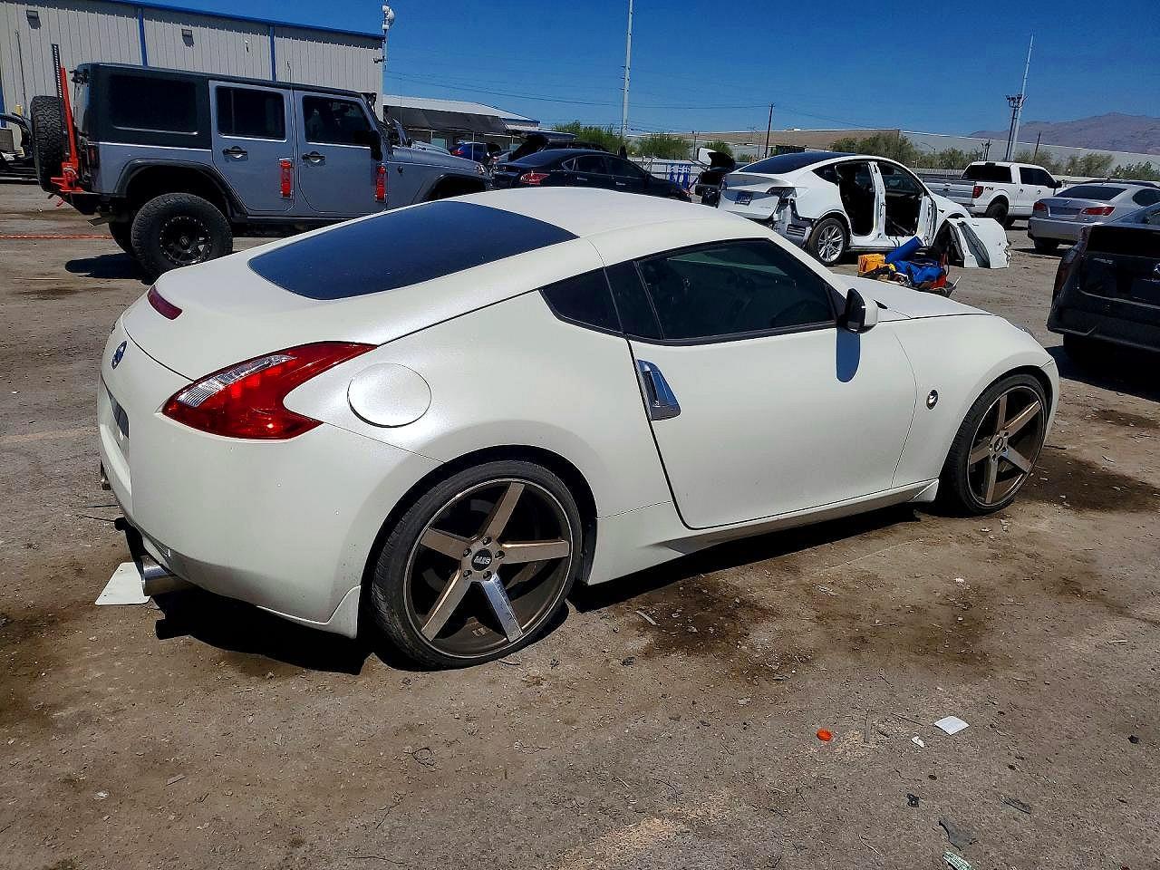 2016 Nissan 370Z Base - zdjęcie 3