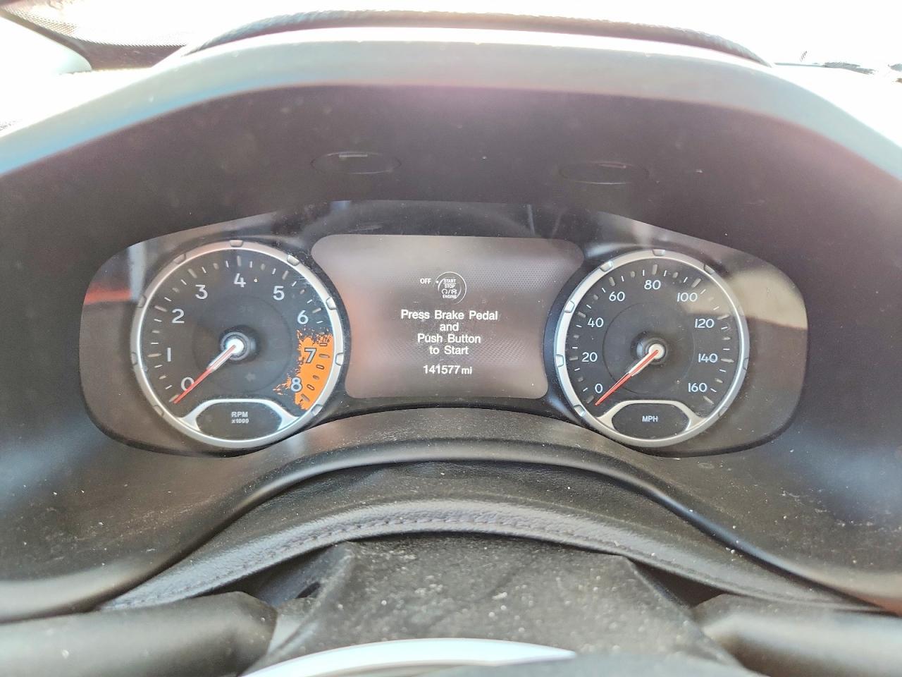 2015 Jeep Renegade Trailhawk - zdjęcie 9
