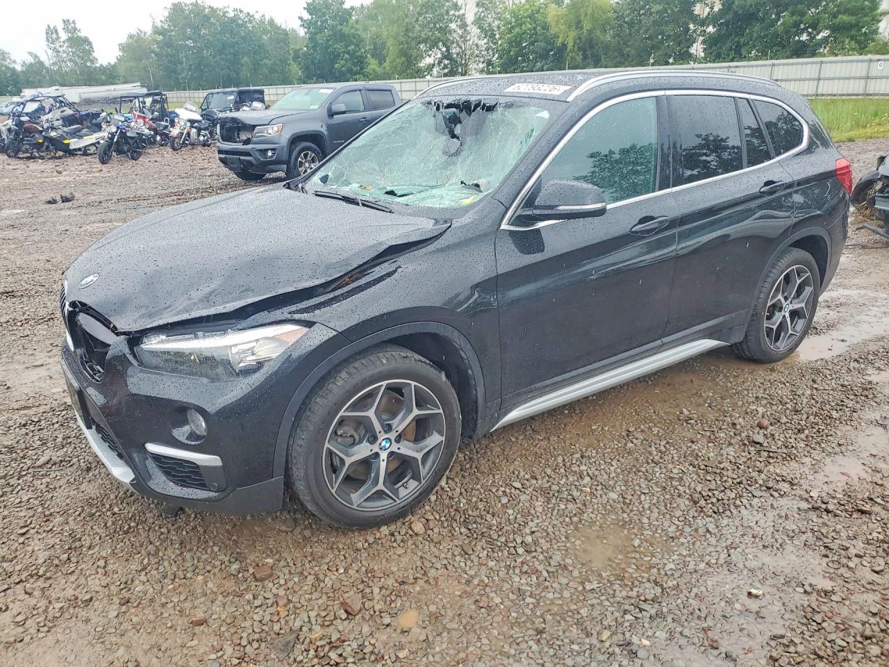 2019 BMW X1 xDrive28I - zdjęcie główne