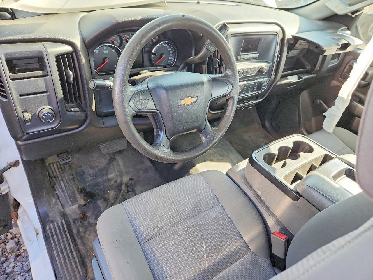 2017 Chevrolet Silverado C1500 - zdjęcie 8