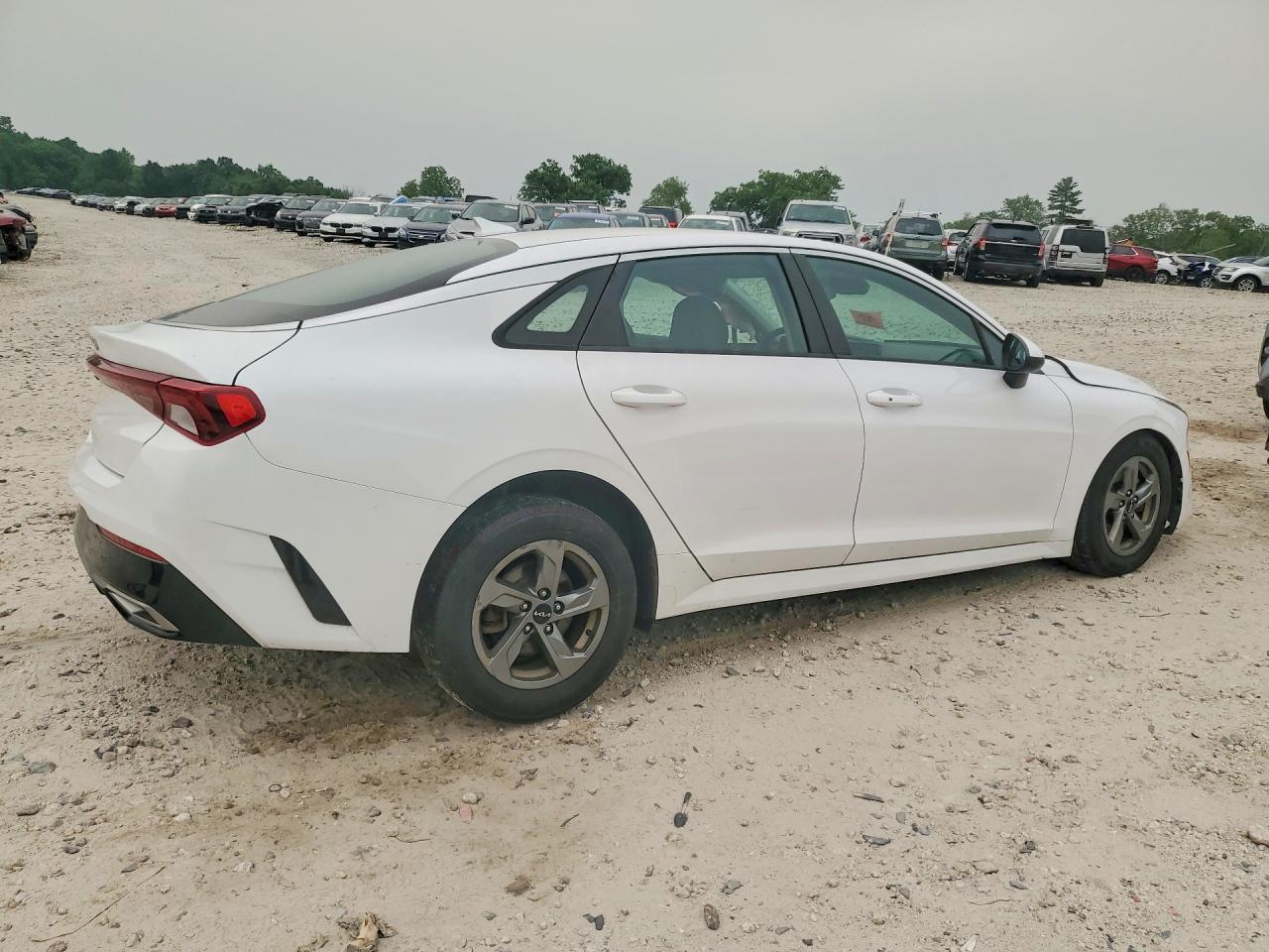2022 Kia K5 Lxs - zdjęcie 3