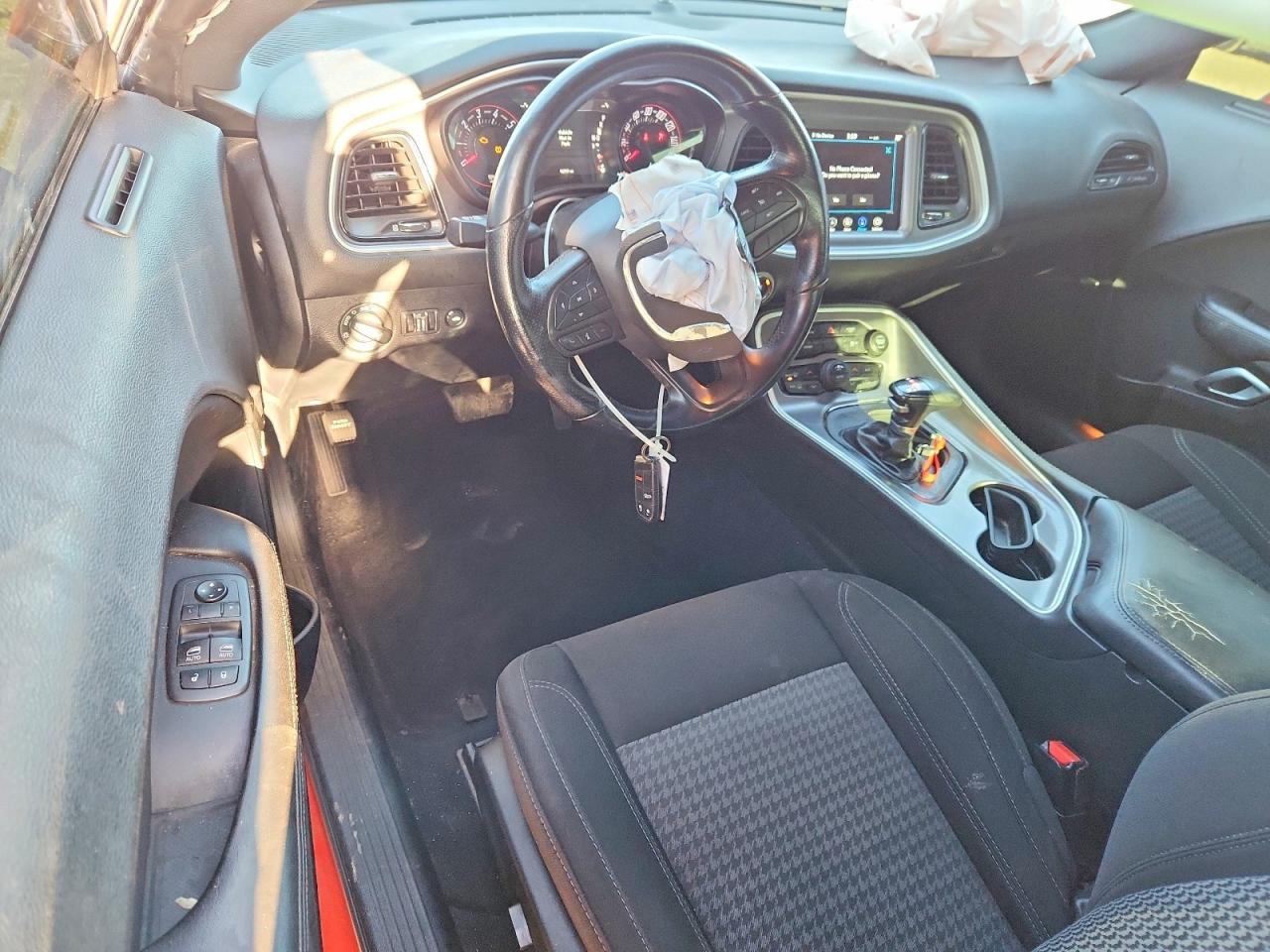 2020 Dodge Challenger Sxt - zdjęcie 8