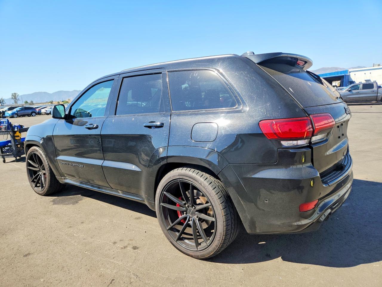 2018 Jeep Grand Cherokee Srt-8 - zdjęcie 2