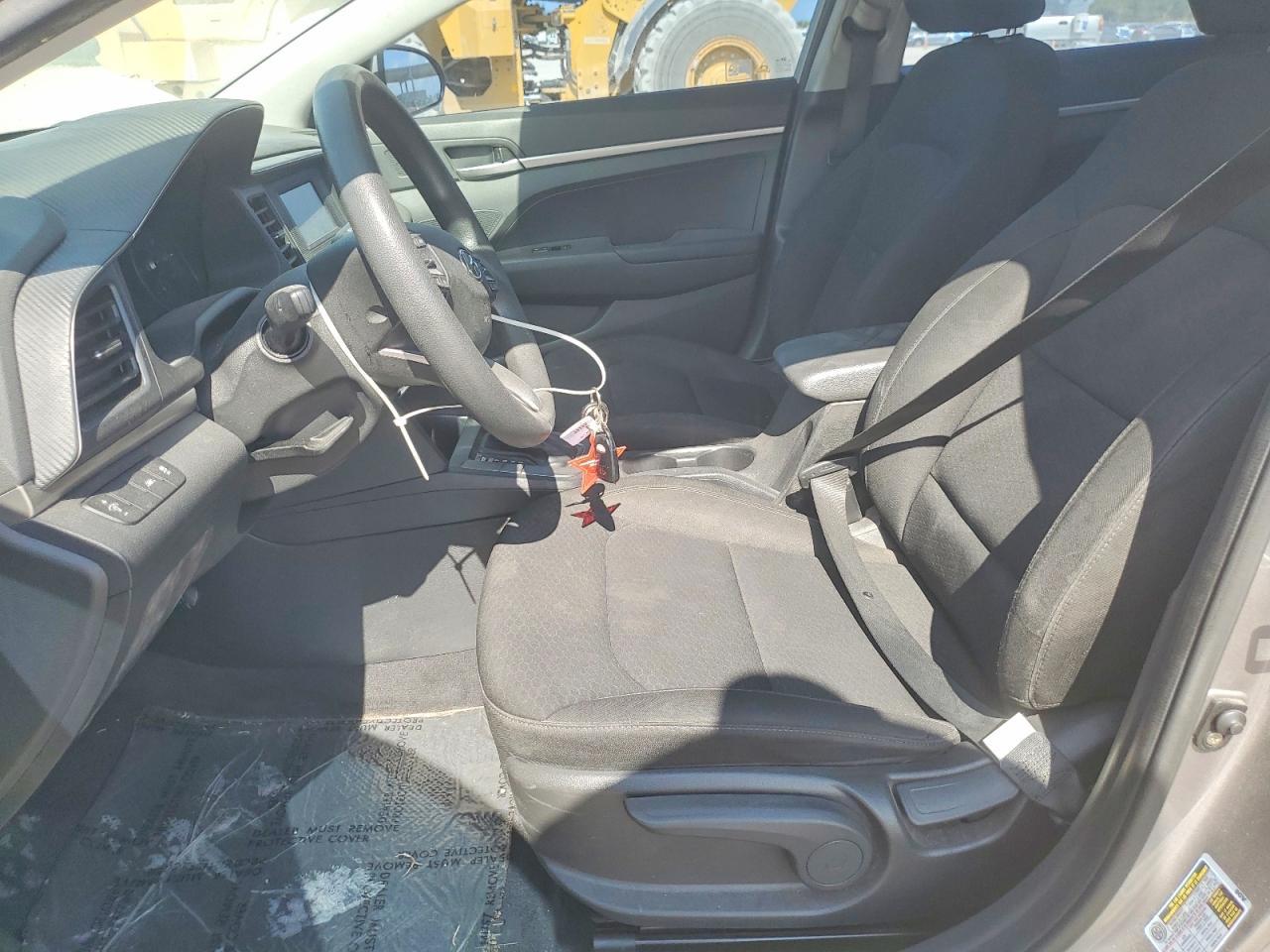2020 Hyundai Elantra Se - zdjęcie 7