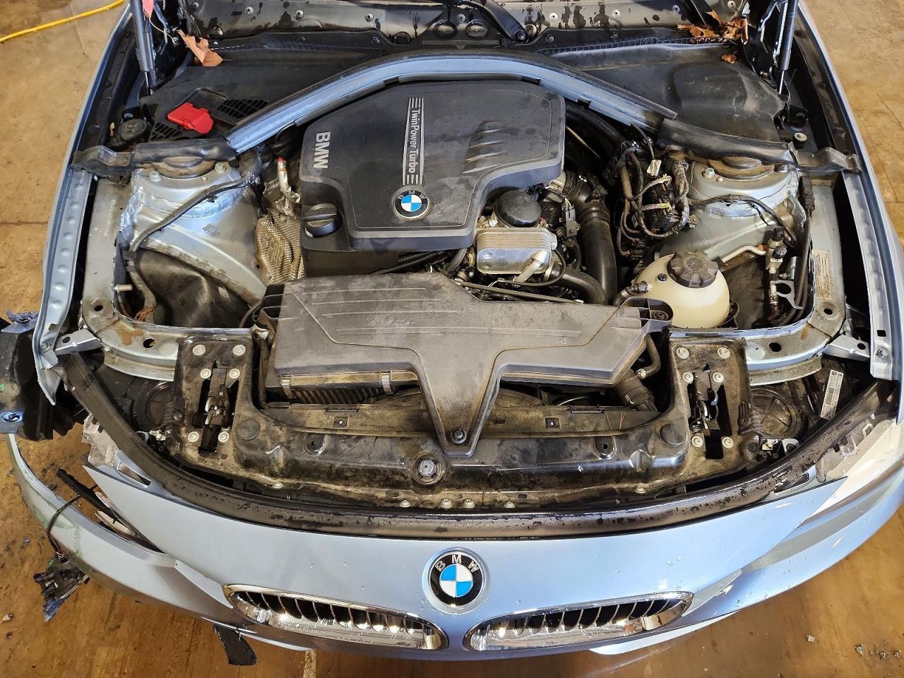 2014 BMW 320 I xDrive - zdjęcie 11