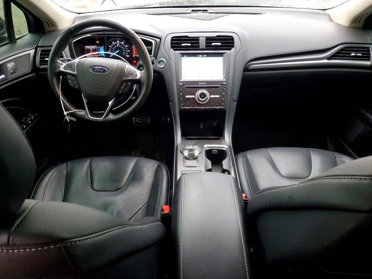 2017 Ford Fusion Titanium - zdjęcie 8
