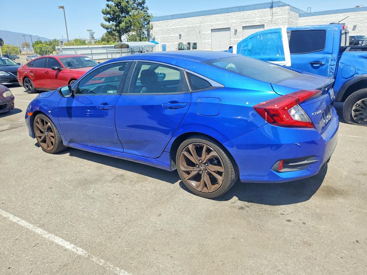 2020 Honda Civic Sport - zdjęcie 2