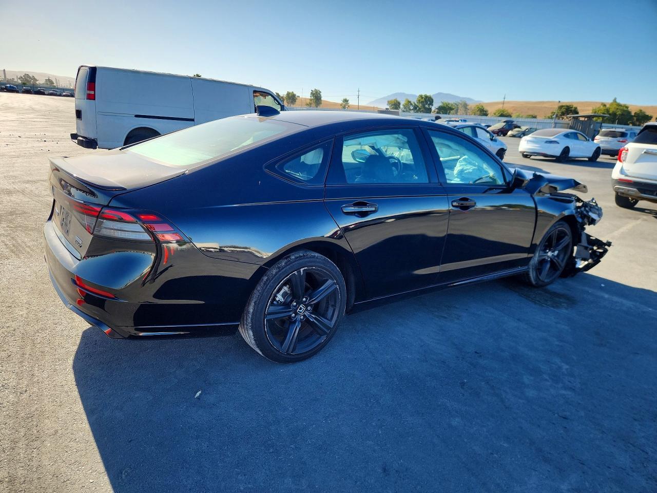2025 Honda Accord Hybrid Sport-L - zdjęcie 3