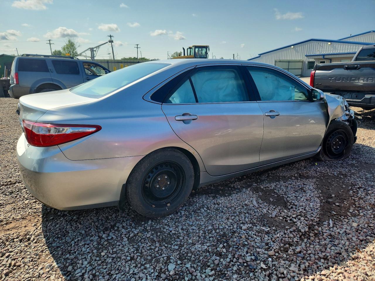 2015 Toyota Camry Le - zdjęcie 3