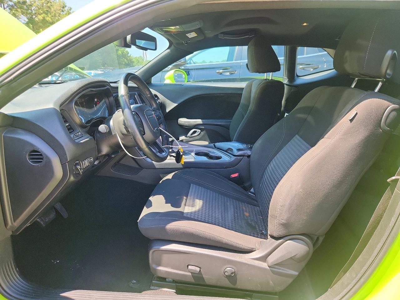 2023 Dodge Challenger Sxt - zdjęcie 7
