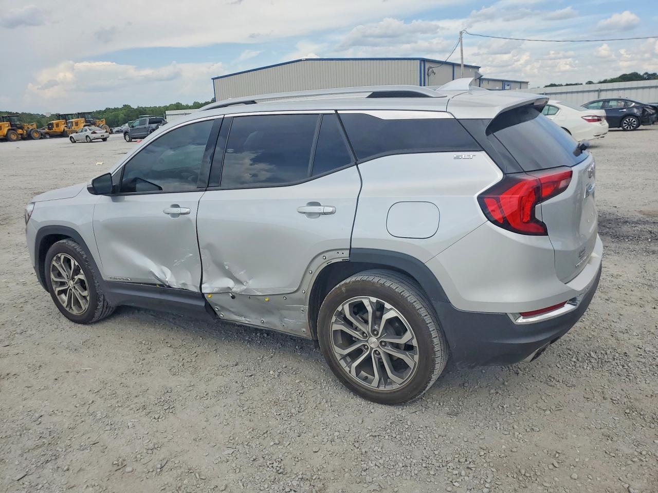 2020 GMC Terrain Slt - zdjęcie 2