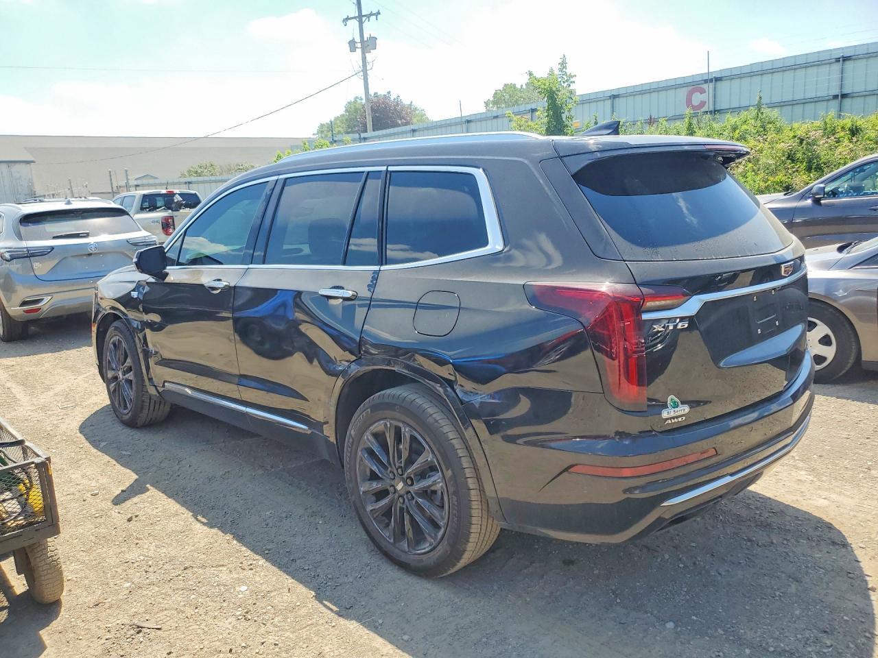 2022 Cadillac Xt6 Premium Luxury - zdjęcie 2