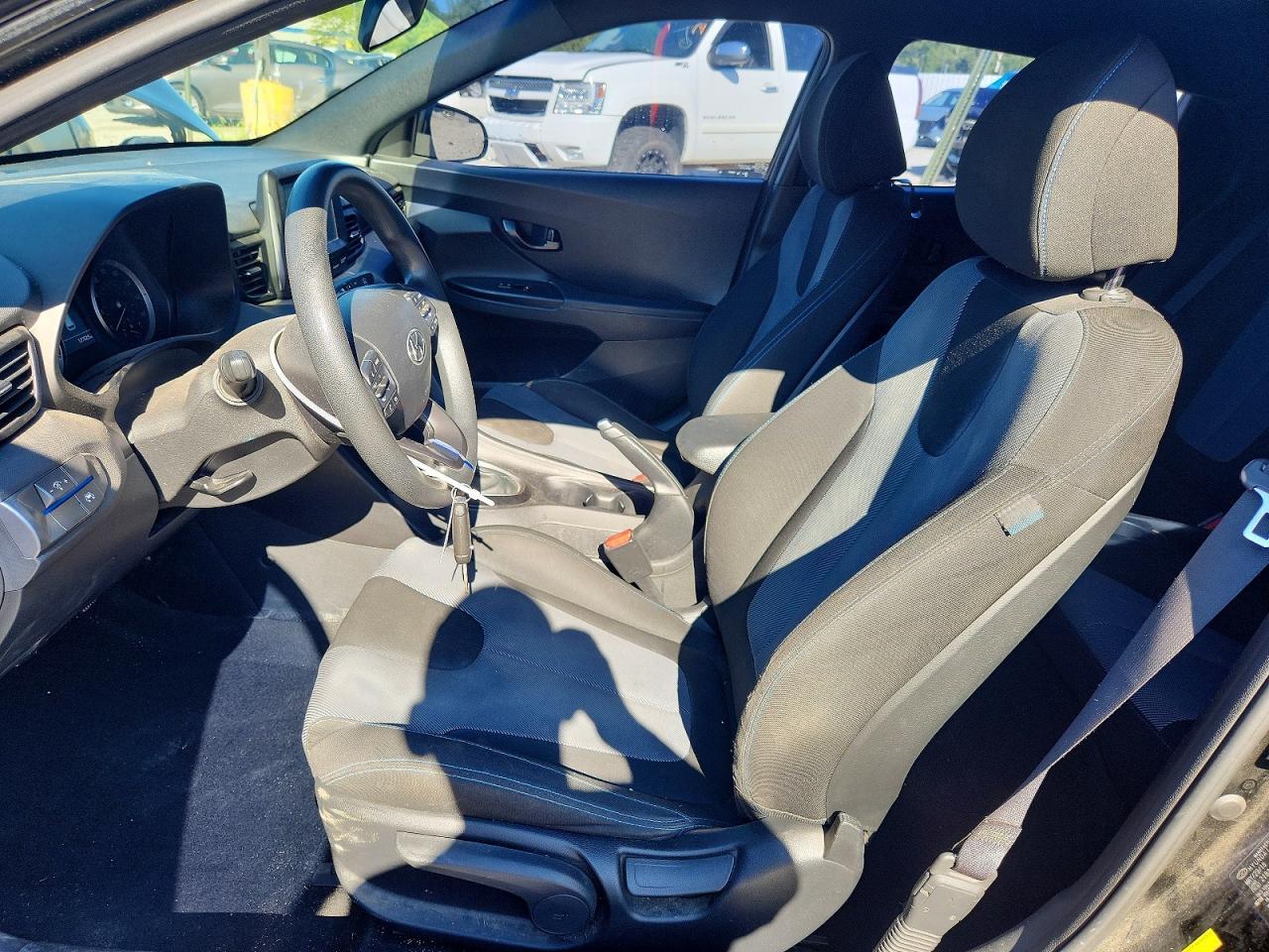 2019 Hyundai Veloster 2.0L - zdjęcie 7