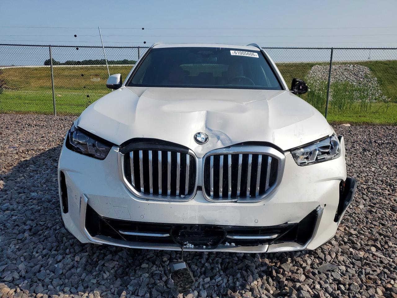 2026 BMW X5 xDrive40I - zdjęcie 5