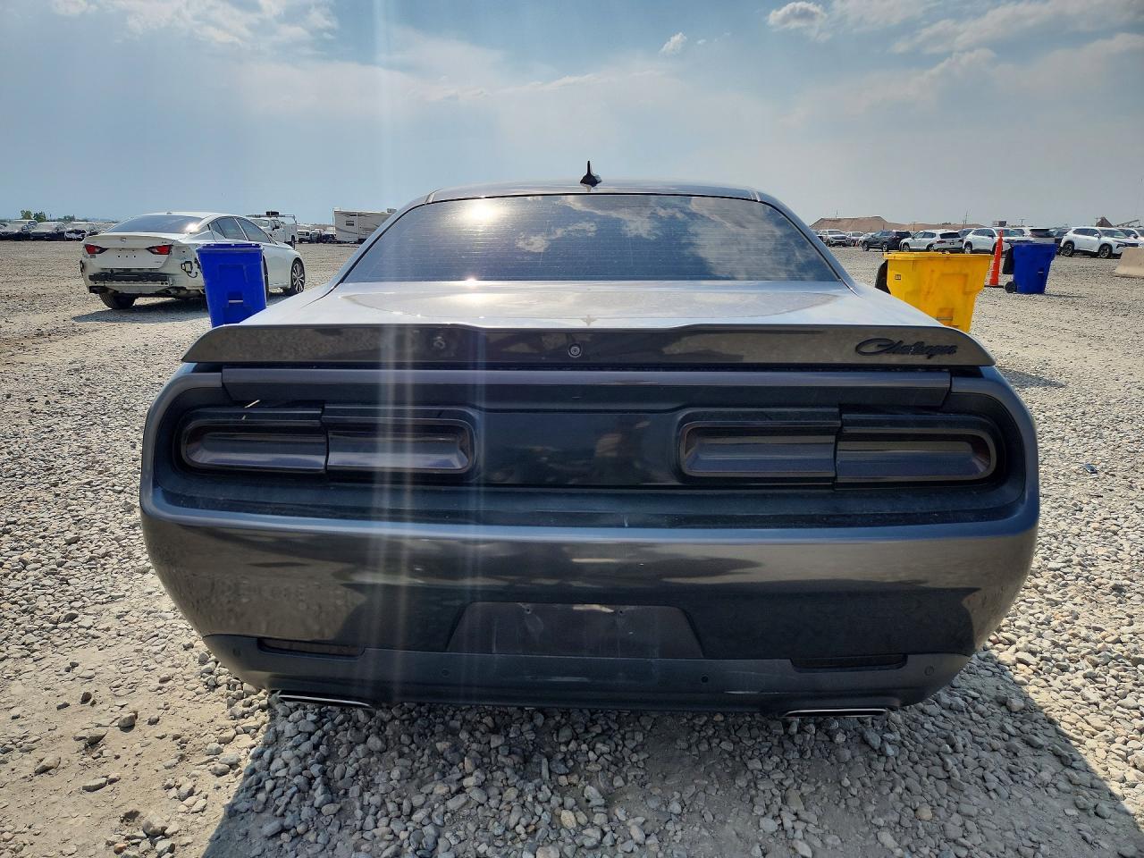 2016 Dodge Challenger R - zdjęcie 6