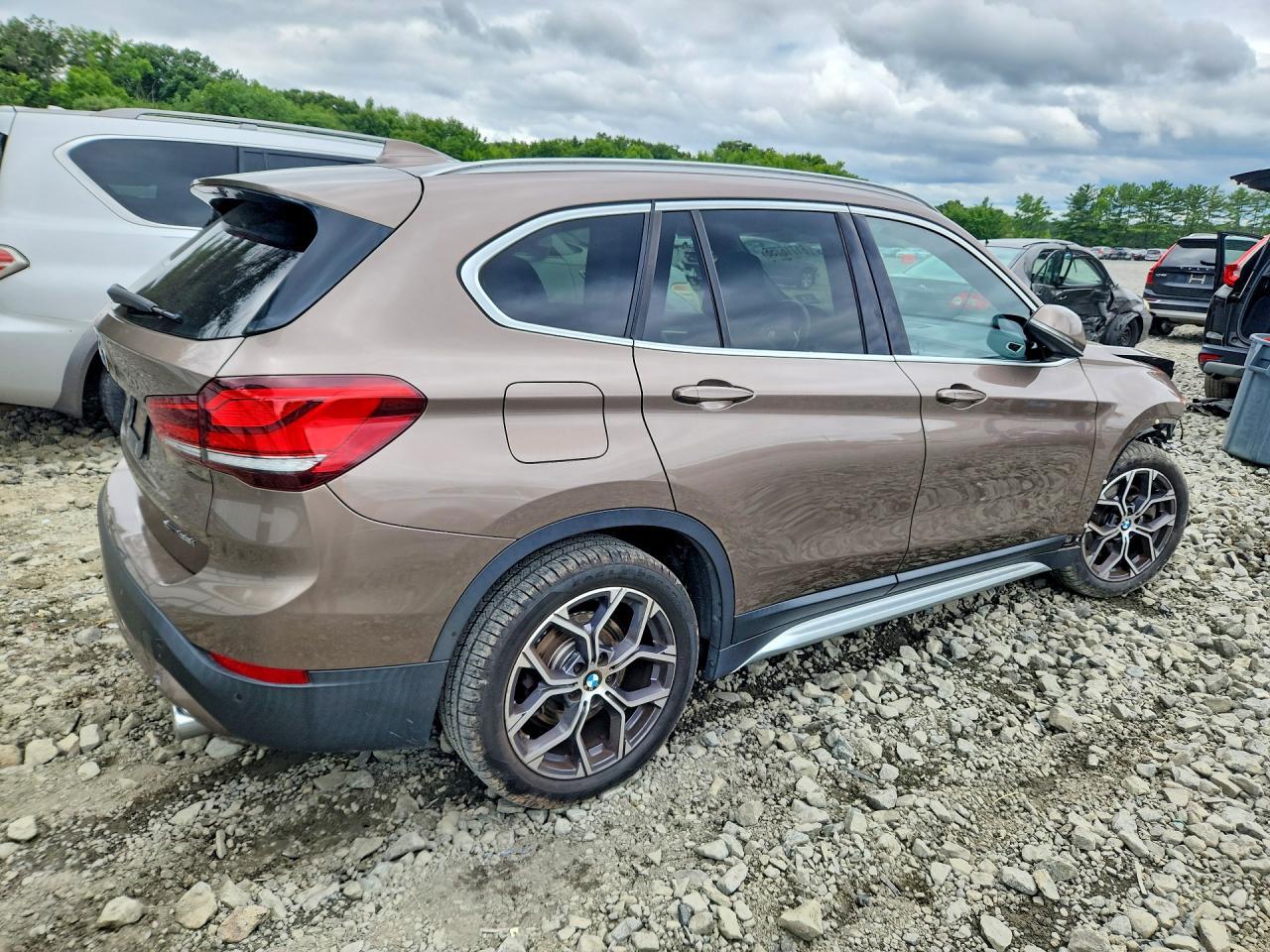 2020 BMW X1 xDrive28I - zdjęcie 3