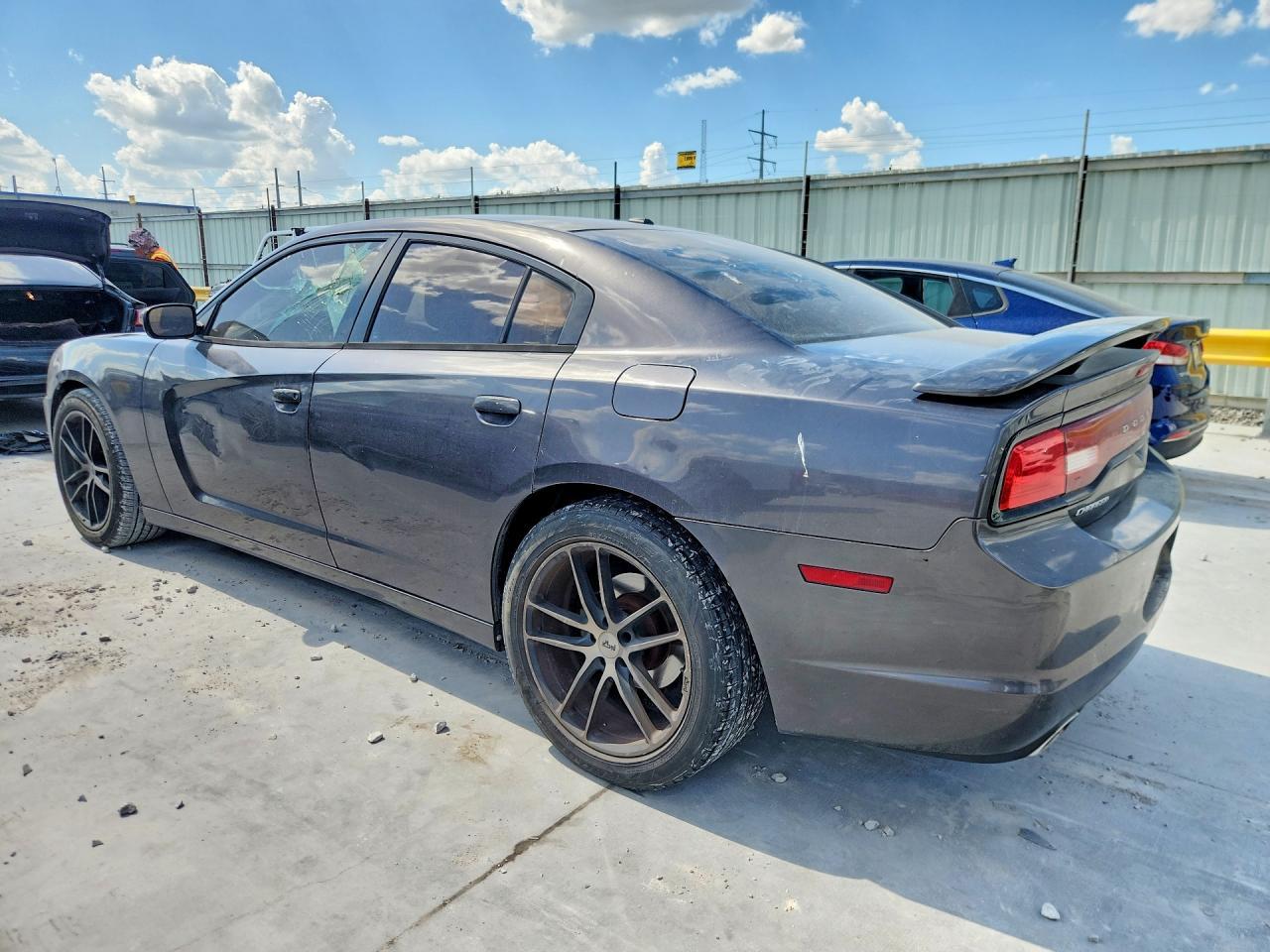 2014 Dodge Charger Se - zdjęcie 2