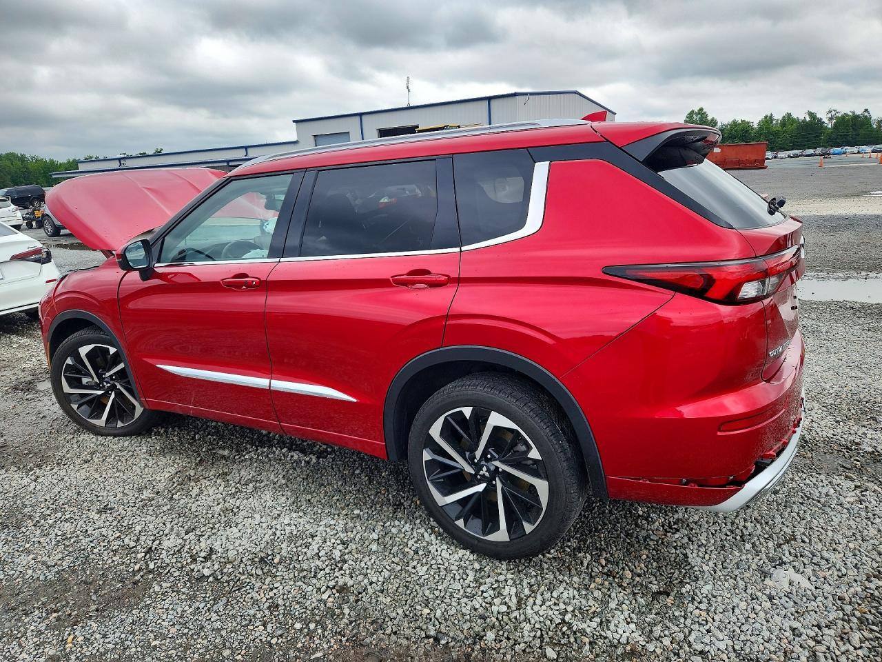 2024 Mitsubishi Outlander Sel - zdjęcie 2