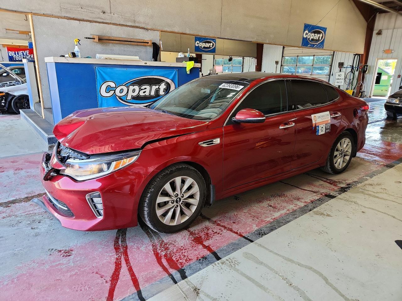 2018 Kia Optima S - zdjęcie główne