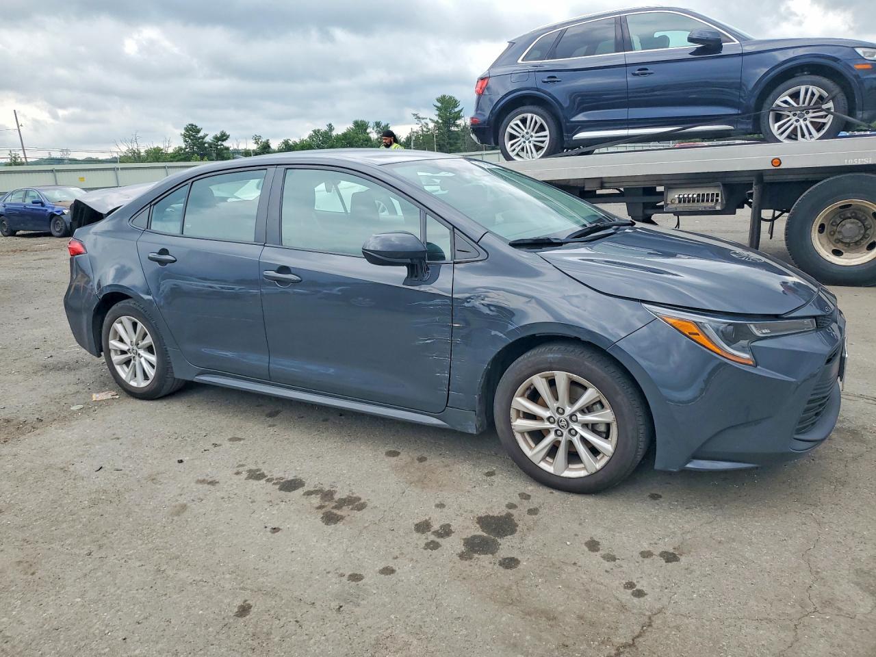 2024 Toyota Corolla Le - zdjęcie 4