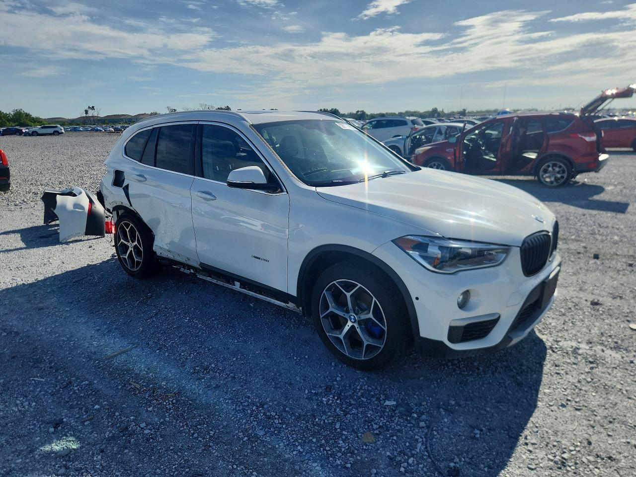 2017 BMW X1 xDrive28I - zdjęcie 4