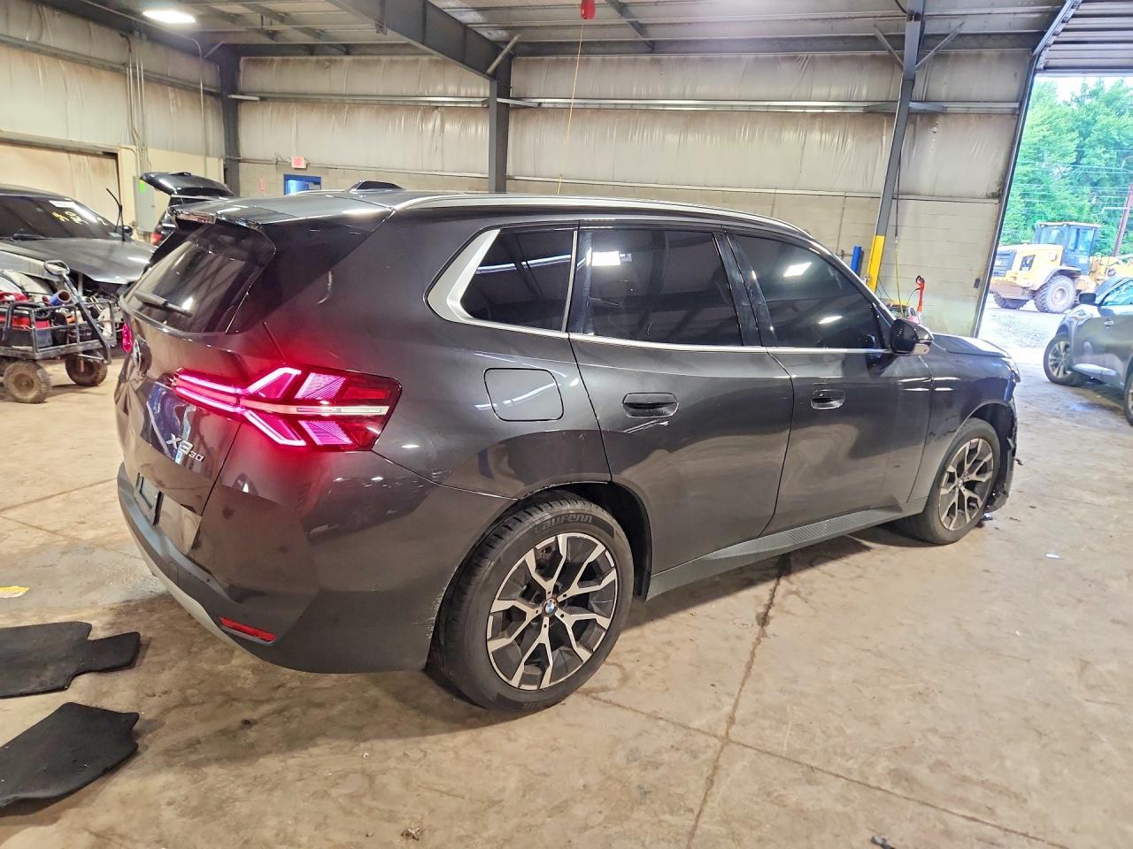 2025 BMW X3 30 xDrive - zdjęcie 3