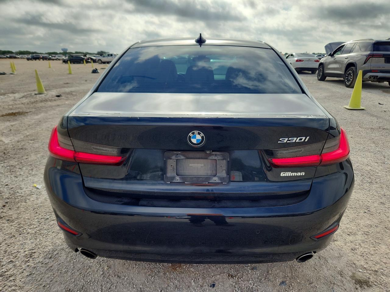 2020 BMW 330I - zdjęcie 6