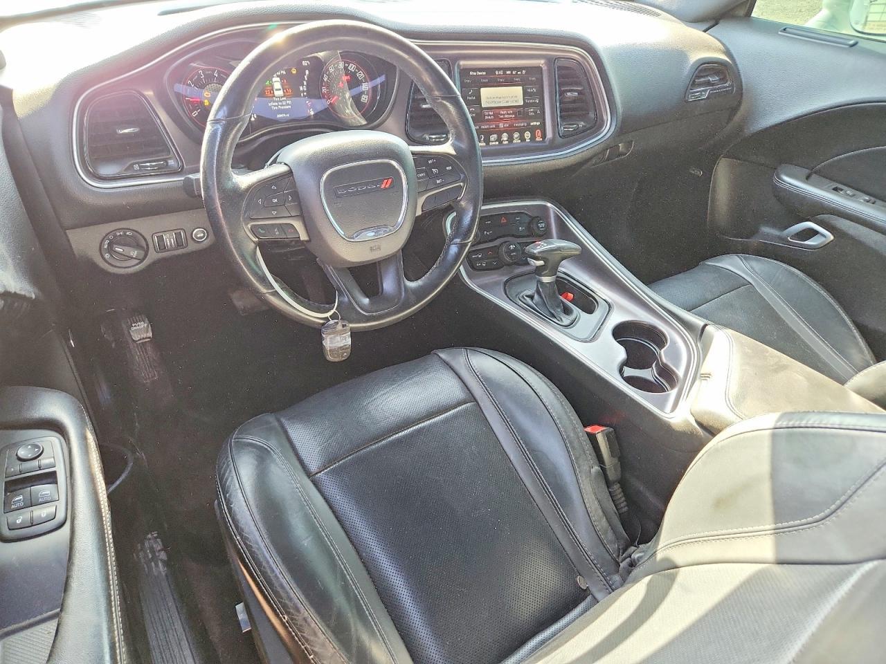 2016 Dodge Challenger Sxt - zdjęcie 8
