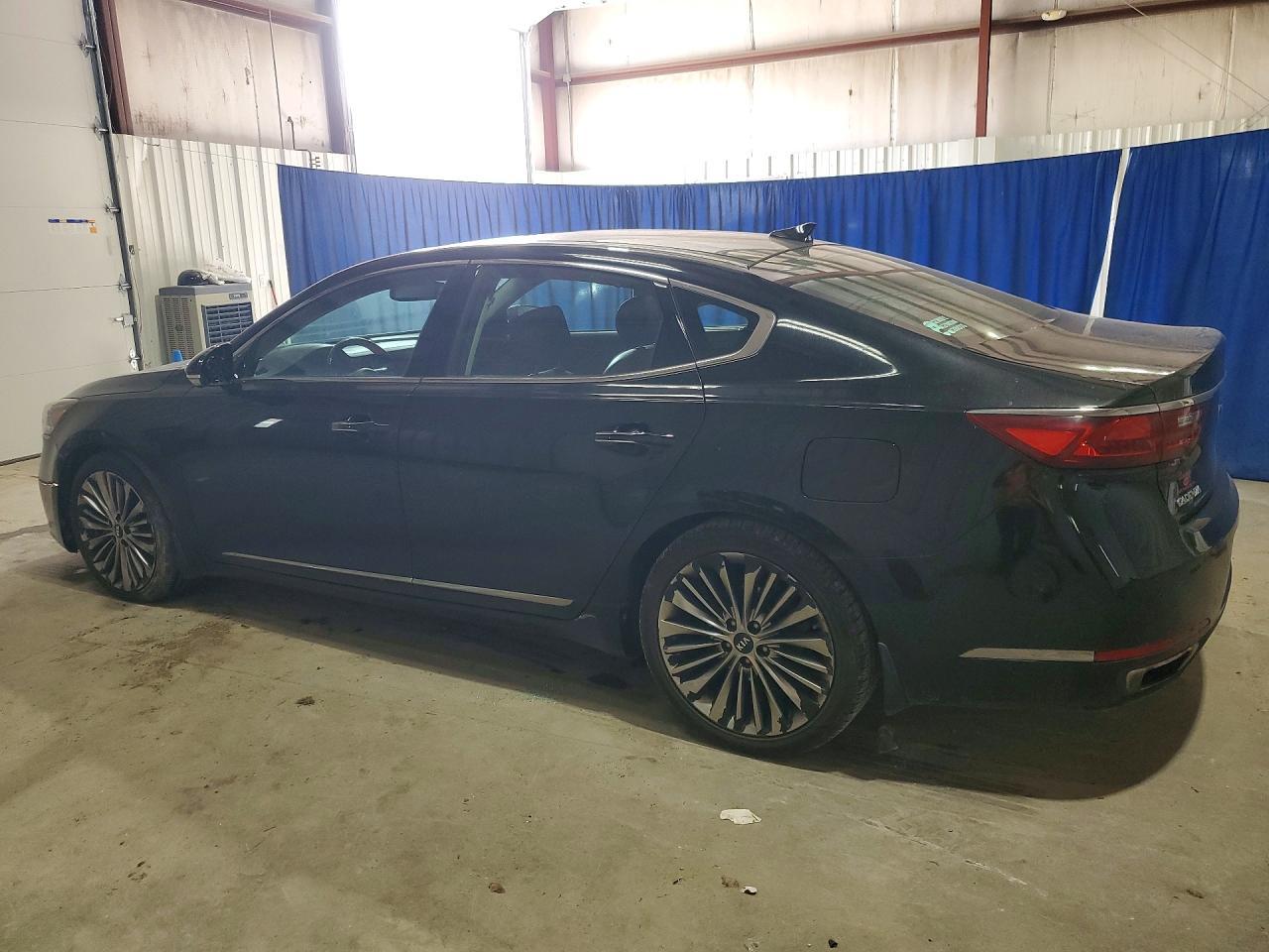 2018 Kia Cadenza Limited - zdjęcie 2