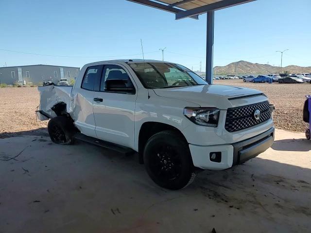 2019 Toyota Tundra Sr5 - zdjęcie 14