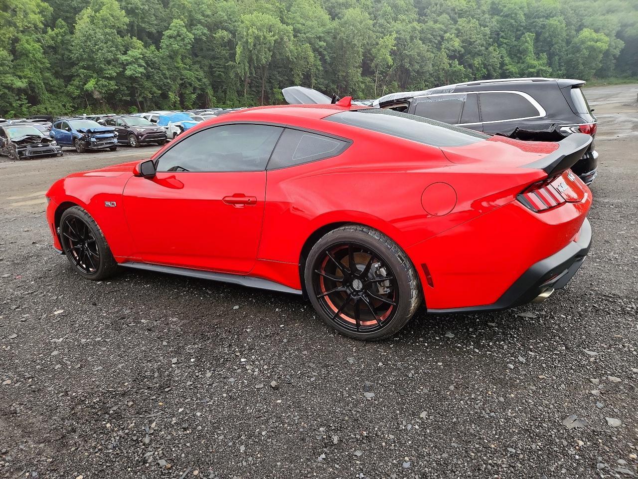 2024 Ford Mustang Gt - zdjęcie 2