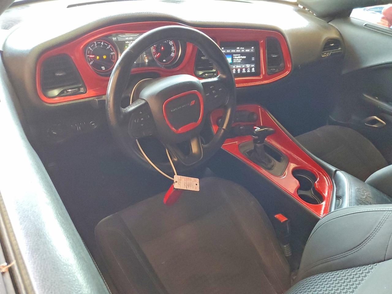 2016 Dodge Challenger Sxt - zdjęcie 8