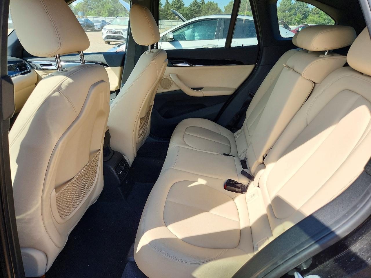 2016 BMW X1 xDrive28I - zdjęcie 11