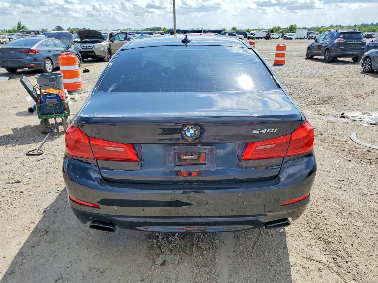2017 BMW 540 I - zdjęcie 6