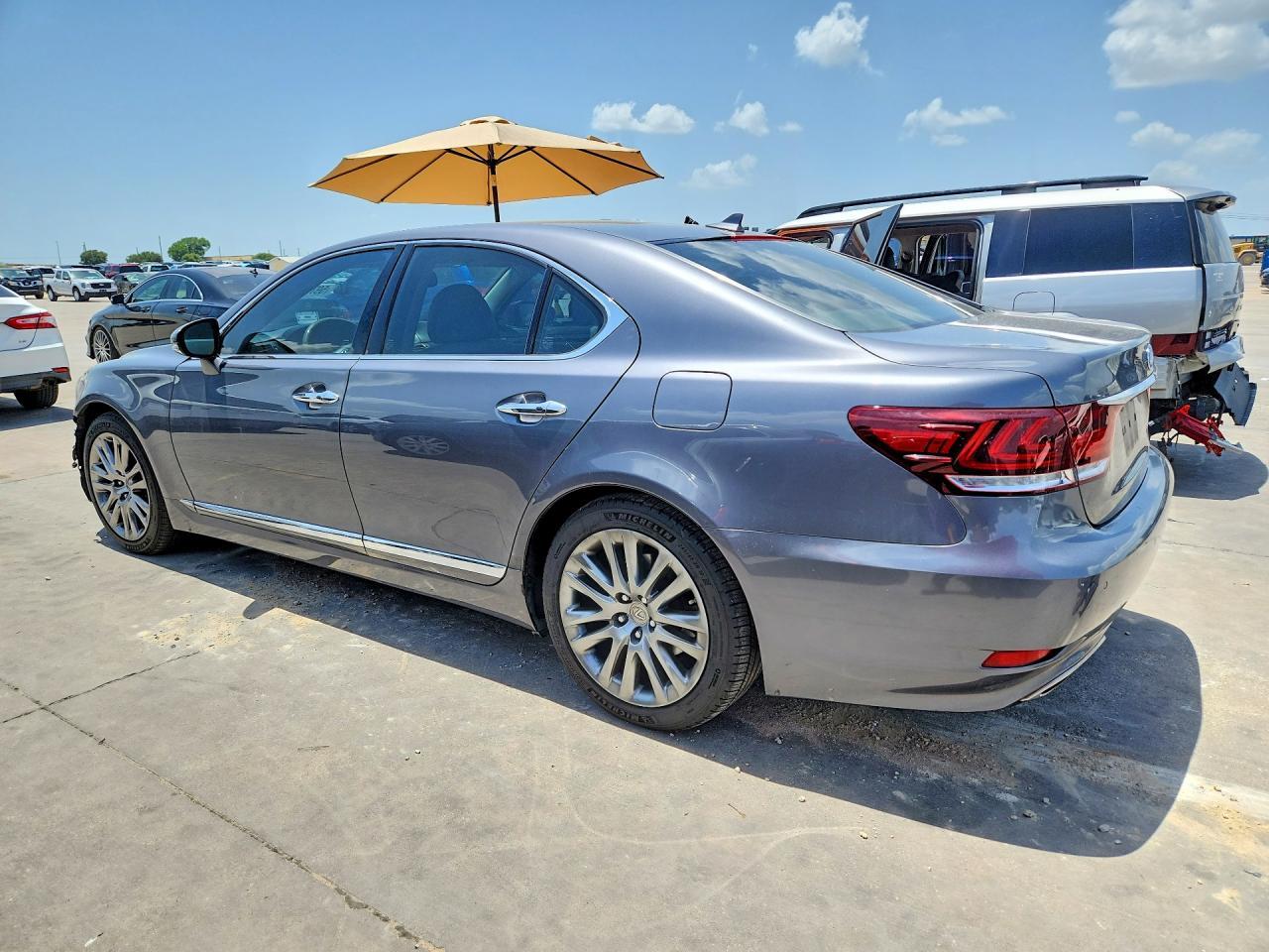 2013 Lexus Ls 460 - zdjęcie 2