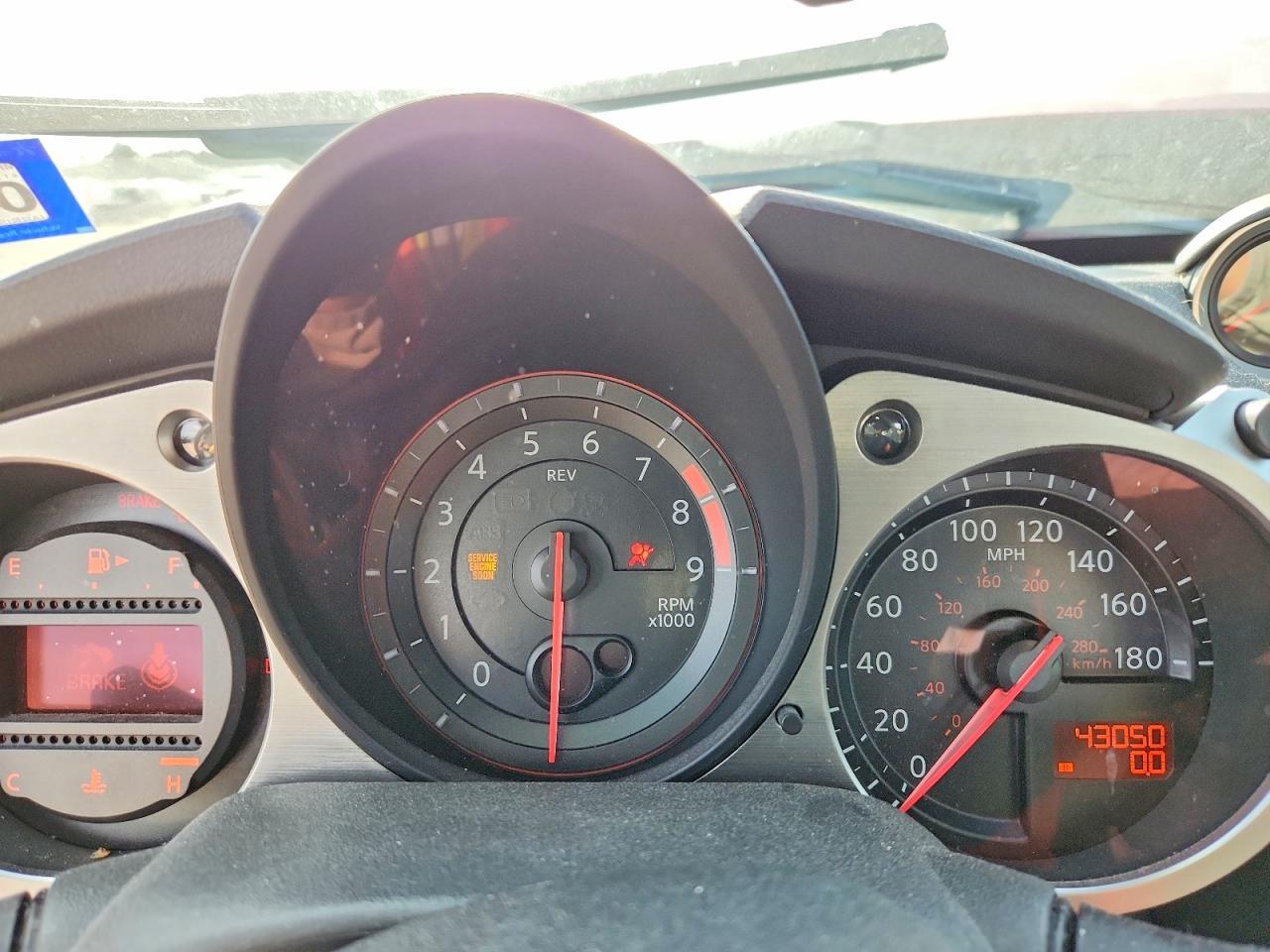 2015 Nissan 370Z Sport - zdjęcie 9