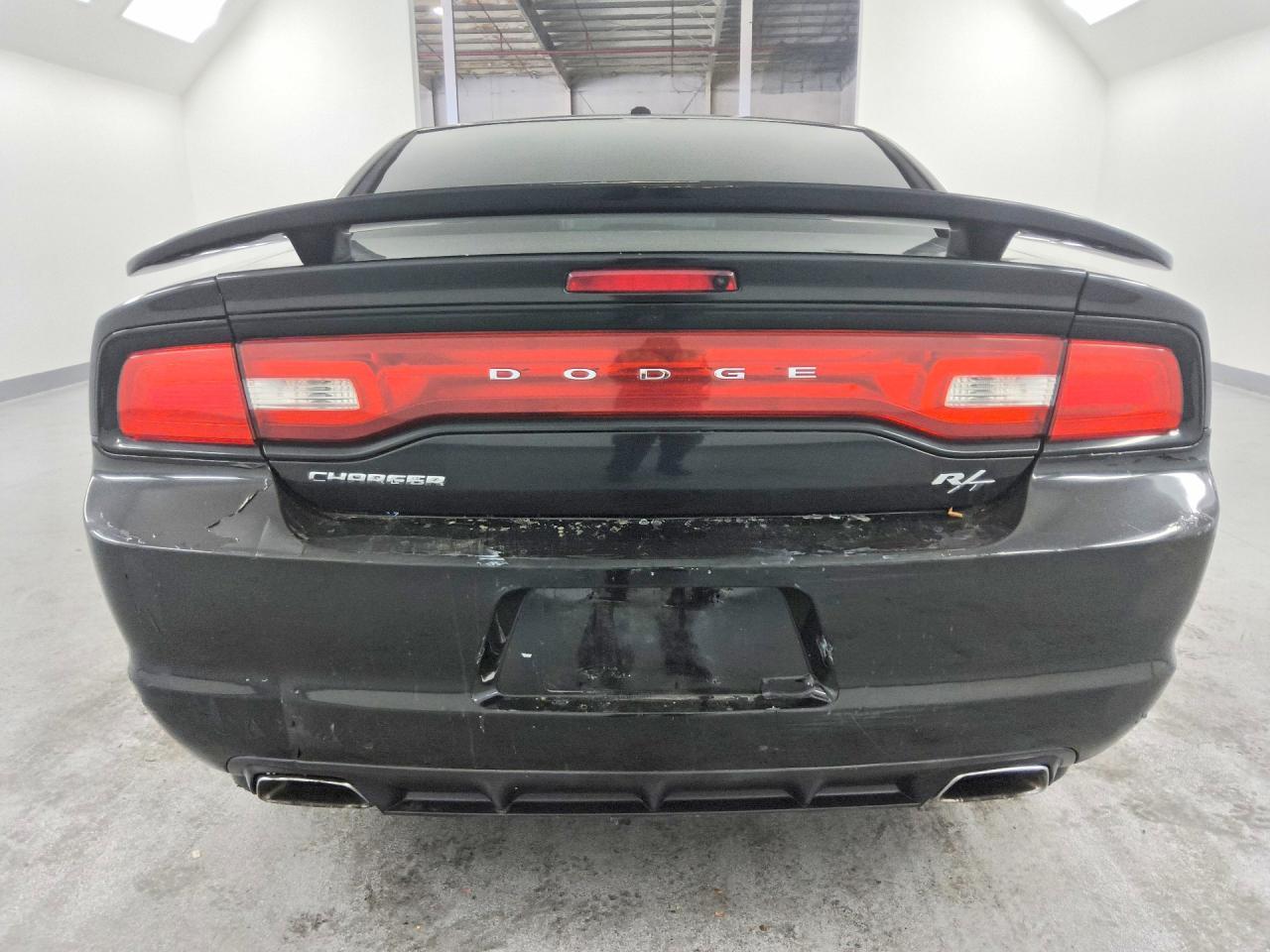 2014 Dodge Charger R - zdjęcie 6