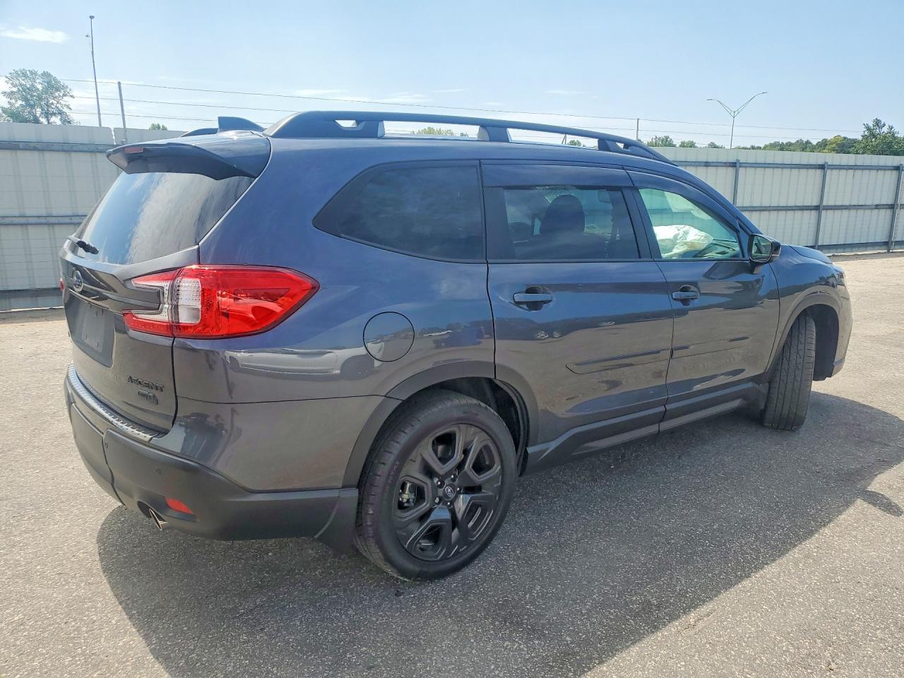 2024 Subaru Ascent Onyx Edition - zdjęcie 3