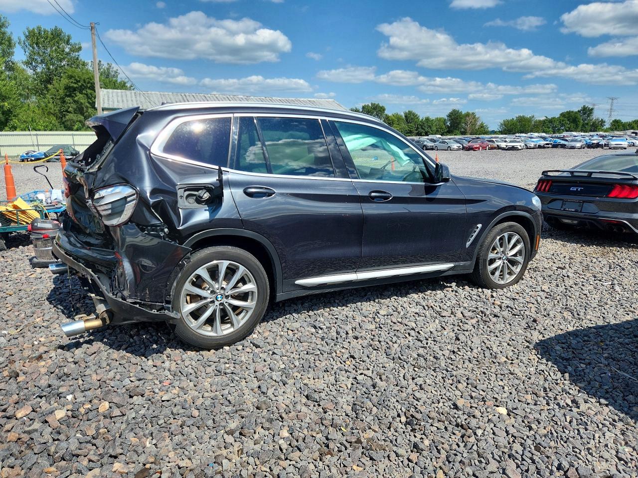 2019 BMW X3 xDrive30I - zdjęcie 3