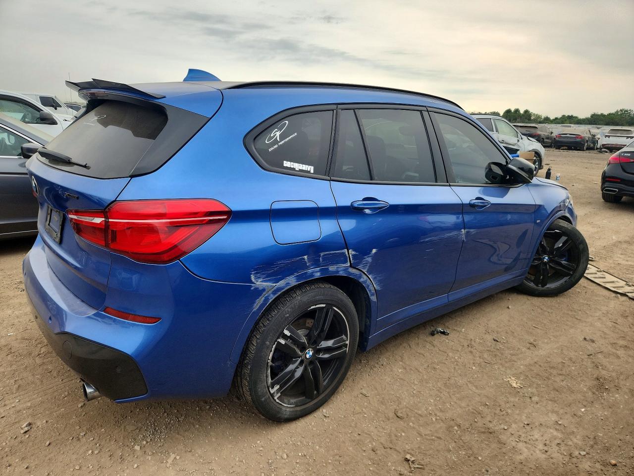 2016 BMW X1 xDrive28I - zdjęcie 3