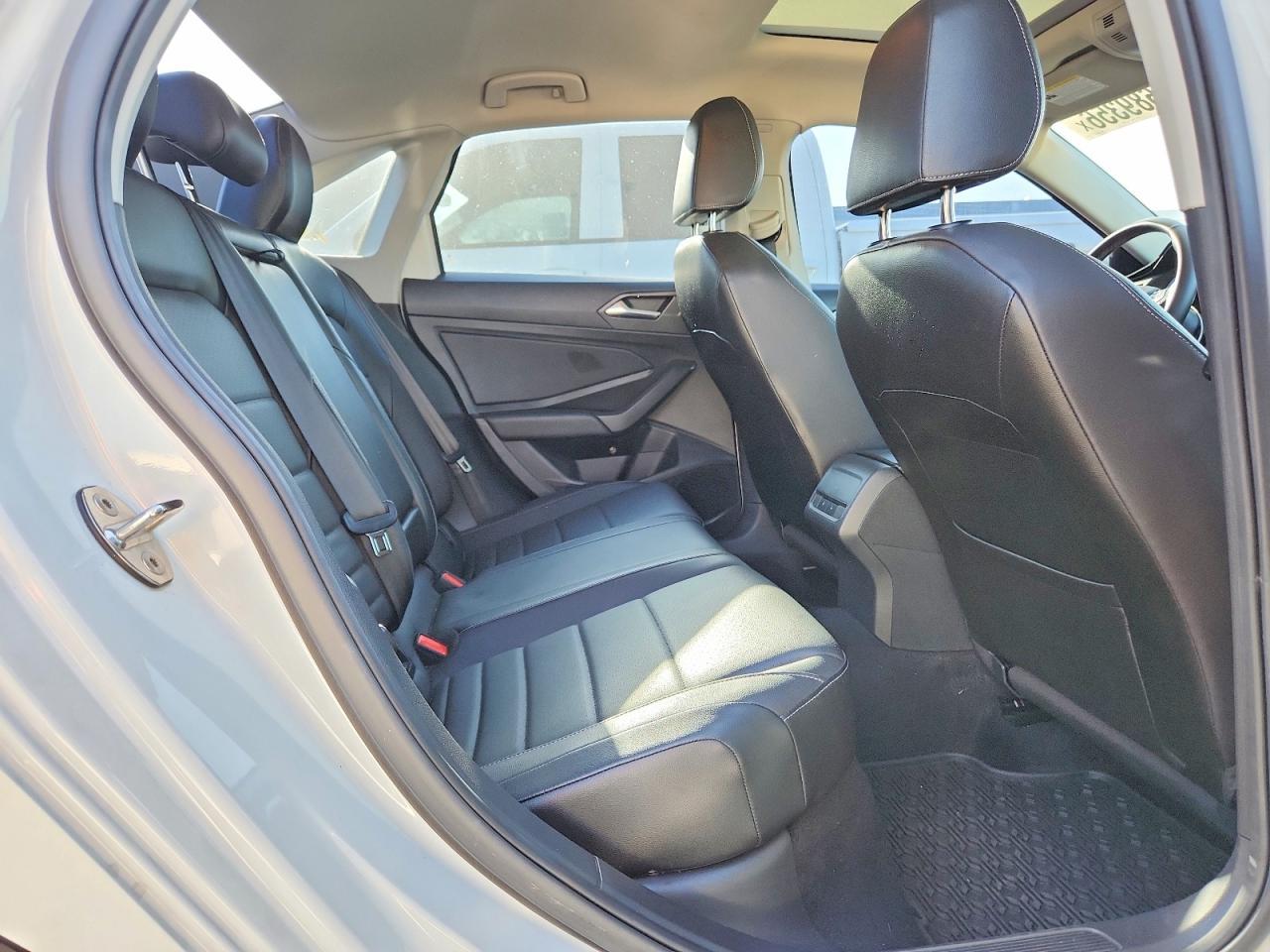 2021 Volkswagen Jetta S - zdjęcie 10