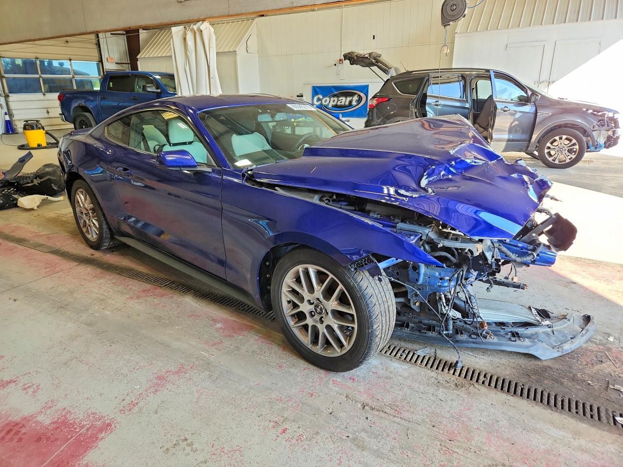 2015 Ford Mustang - zdjęcie 4