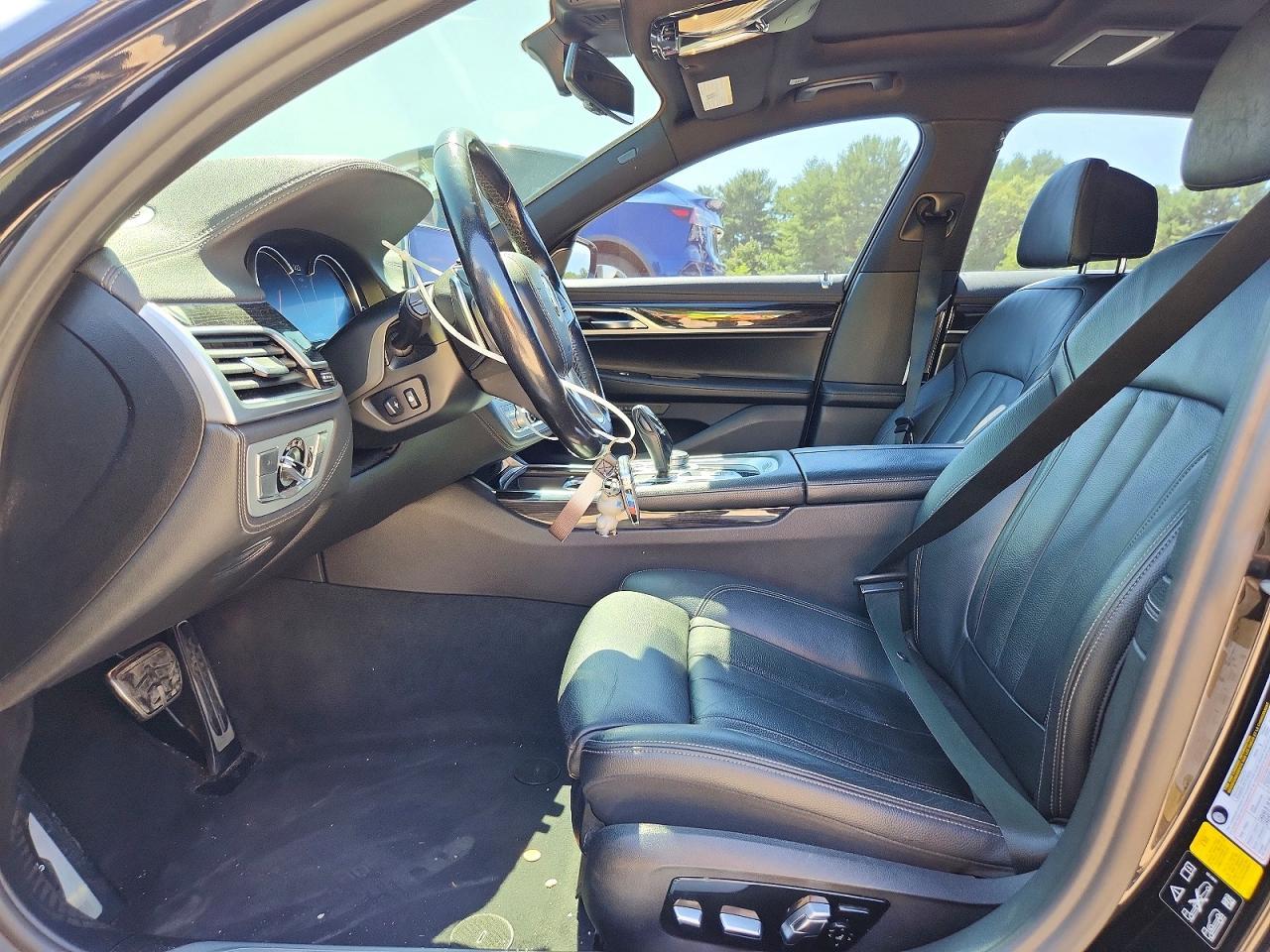 2019 BMW 740 Xi - zdjęcie 7