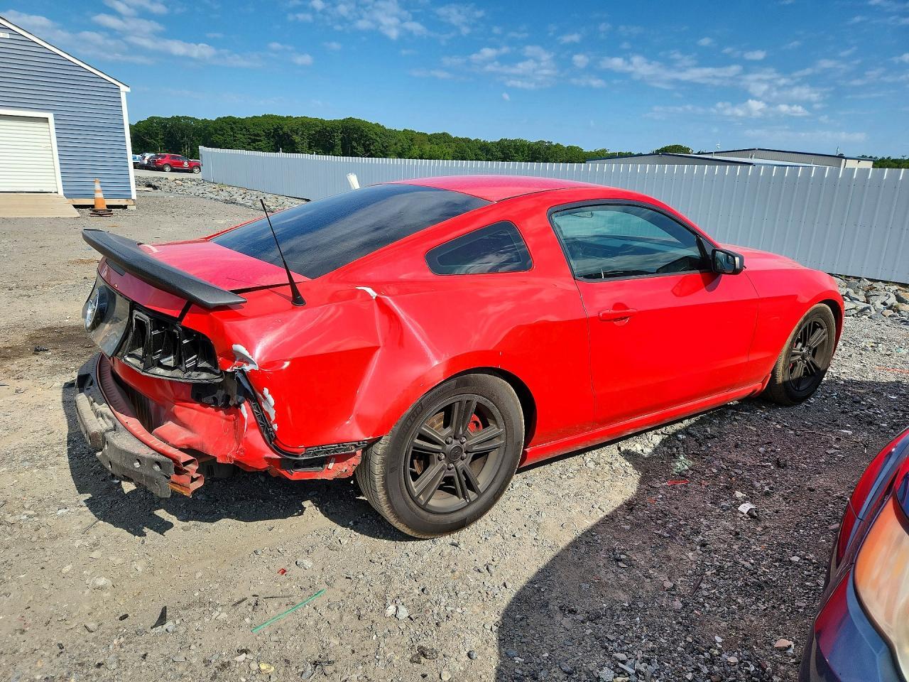 2014 Ford Mustang - zdjęcie 3